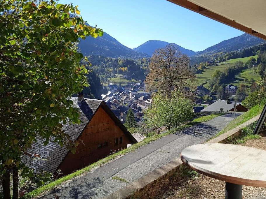 Le Charmant Somme - Vue Et Terrasse Privative Saint-Pierre-d'Entremont  Exterior foto